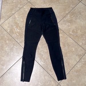 Athleta Headland Hybrid Moro Tight